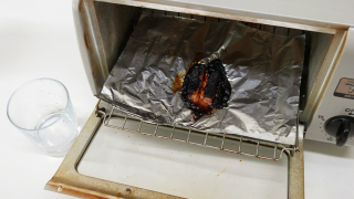 Illustration for article titled Toasting Kit Kats at Home Sure Looks Dangerous and Delicious